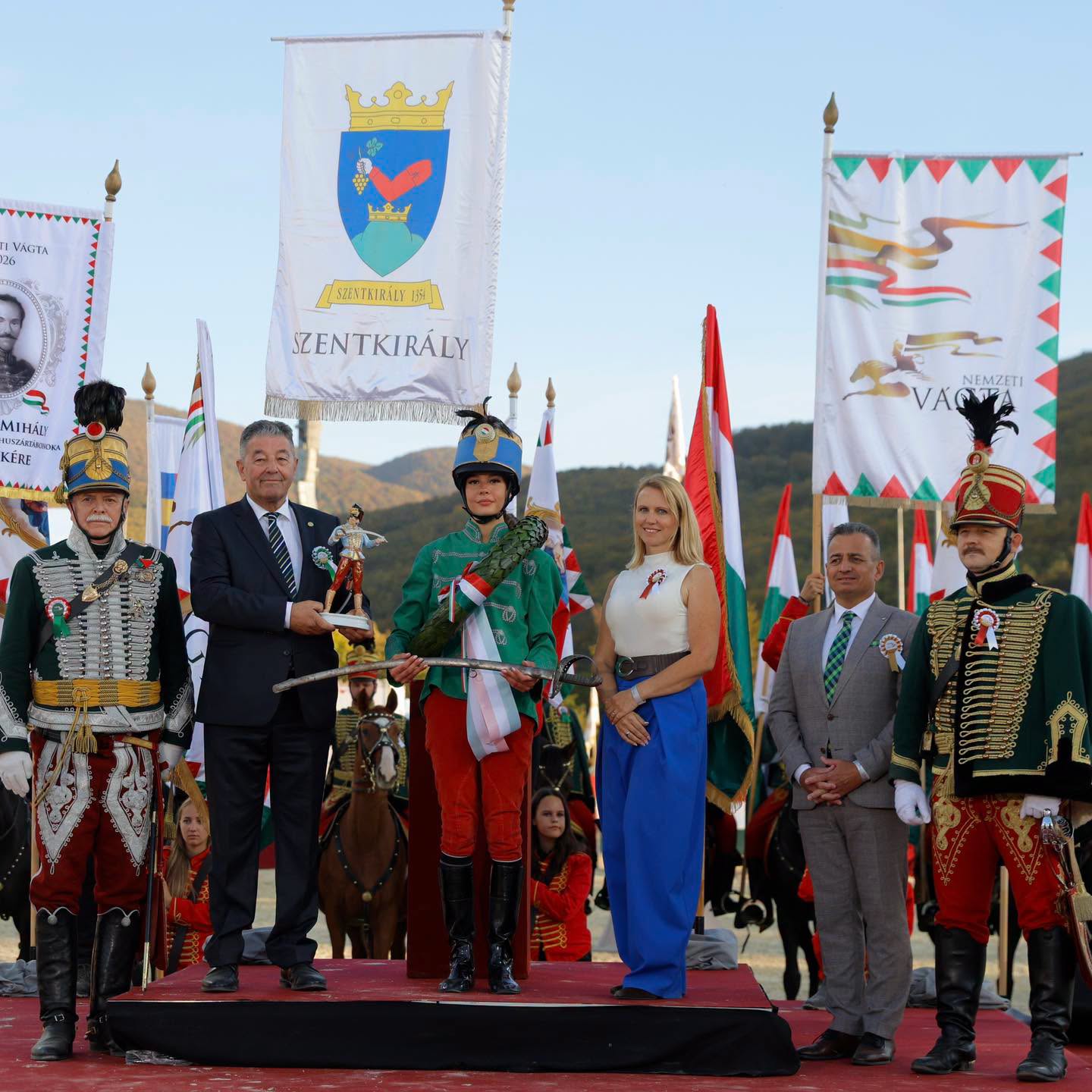 Herendi Hadik huszár a Nemzeti Vágta győzteseinek